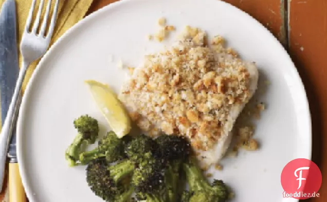Gebackener Fisch mit Herbed Paniermehl und Brokkoli