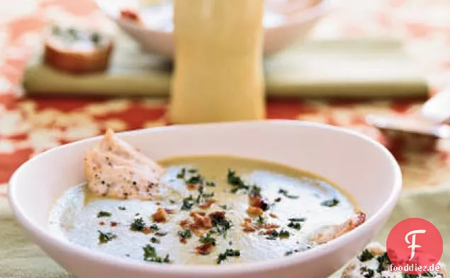 Soupe au Verte mit Ziegenkäsetoast