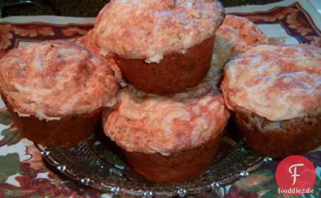 Lachs-Mais-Muffins mit Käseaufstrich