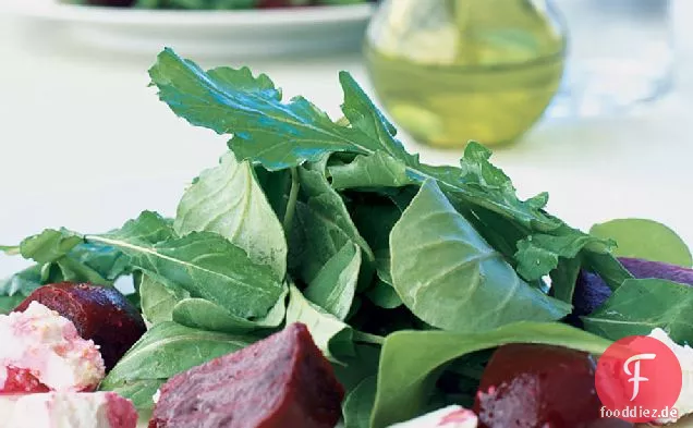 Marokkanischer Rucola-Salat mit Rüben und Ricotta Salata