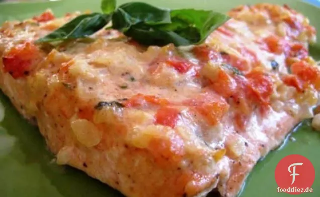 Cremig gebackener Lachs