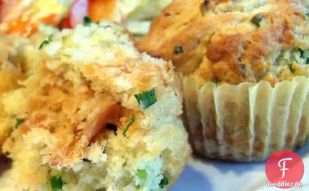 Muffins mit Lachs und Schnittlauch