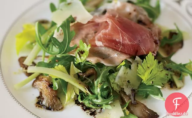 Rucola-Salat mit Schinken und Austernpilzen
