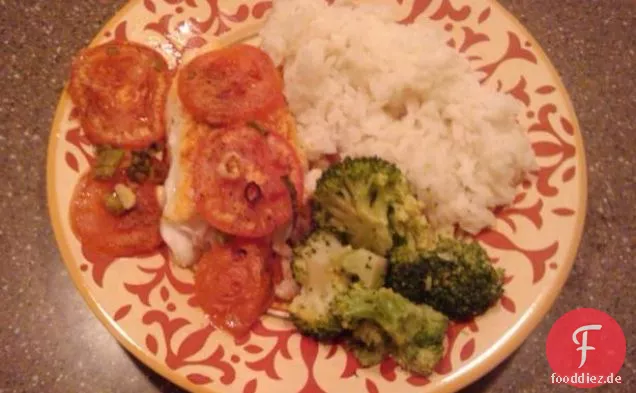 Gebackener Kabeljau mit Tomaten und Frühlingszwiebeln