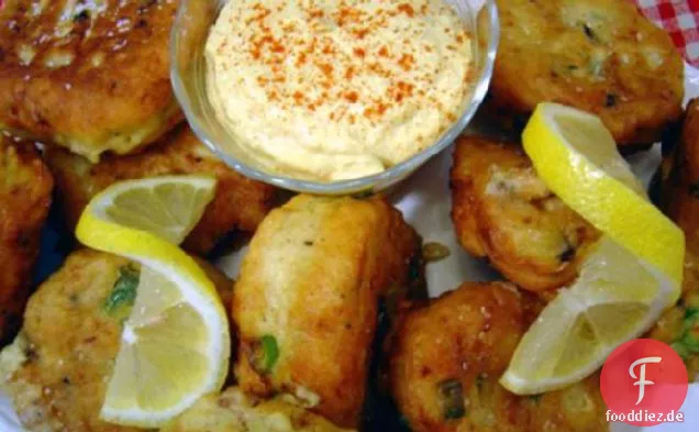 Westindische Fischkuchen mit Curry Aioli