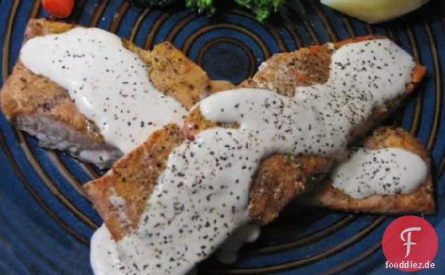 Thymian-gebratener Lachs mit Meerrettich-Dijon-Sauerrahm