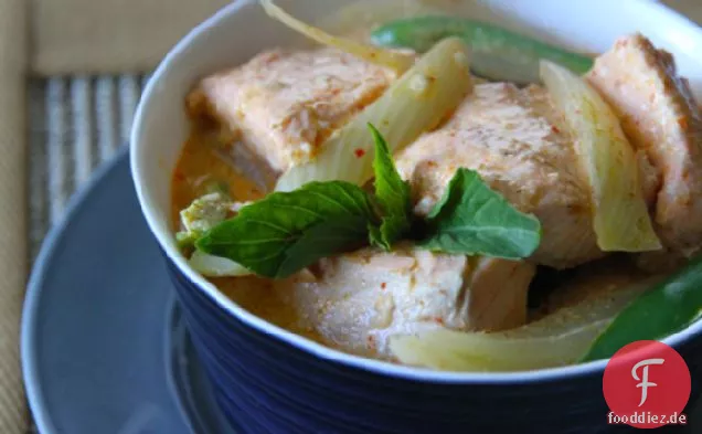 Lachs-Fenchel-rotes Curry
