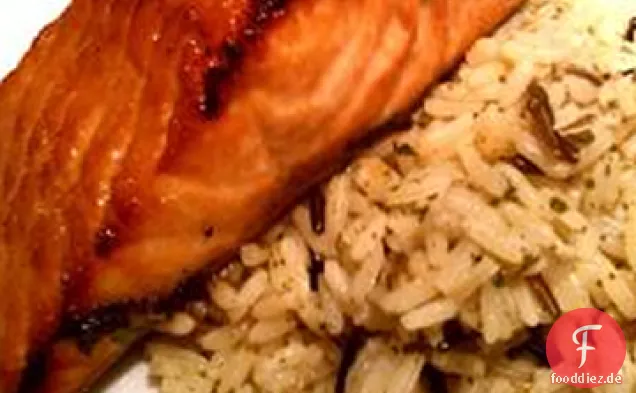 Würzig-süß glasierter Lachs