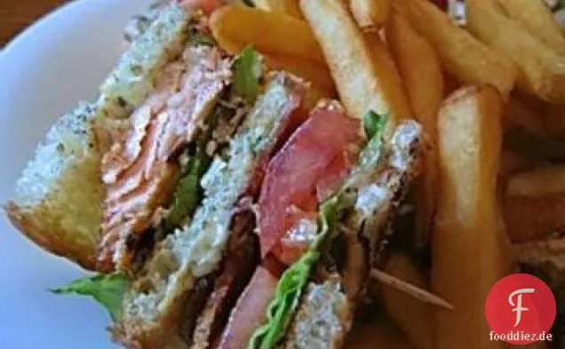 Lachs Club Sandwich