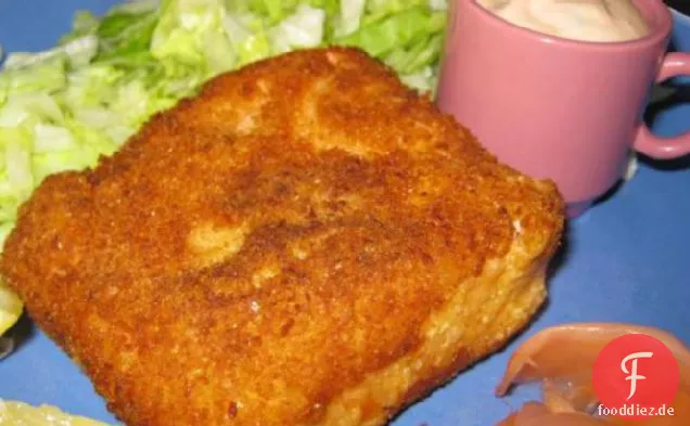 Gebratener Lachs Mit Schalotten-Mayonnaise und Salat