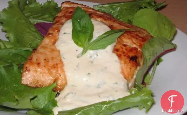 Gegrillter Lachs mit Meerrettichsauce