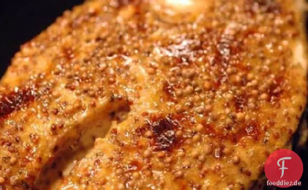 Gegrillter Lachs mit Dillsenf-Glasur