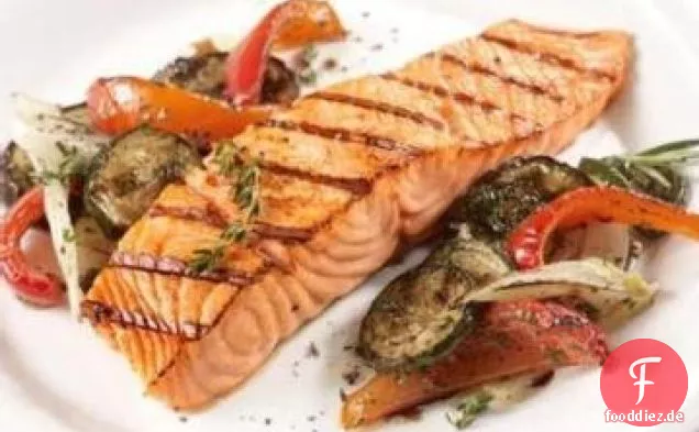Balsamico und Rosmarin gegrillter Lachs