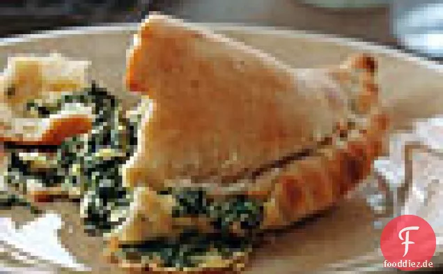 Rucola und Ricotta Calzone