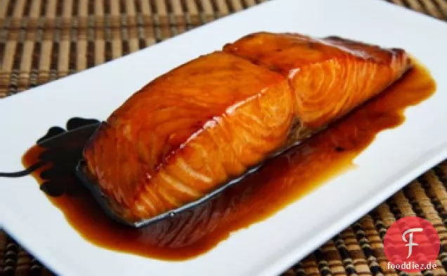 Würziger Ahorn gebackener Lachs