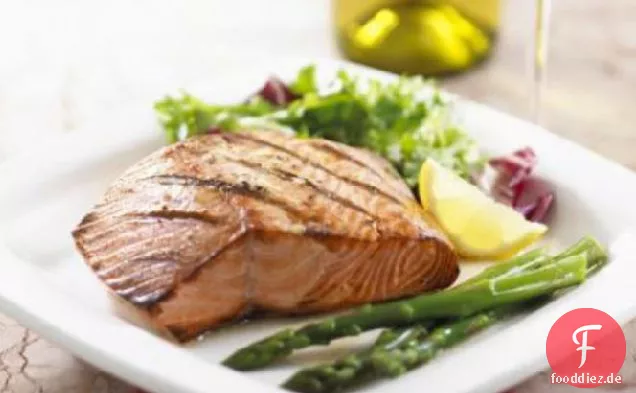 Gegrillter Lachs Mit Zitrone und Ingwer