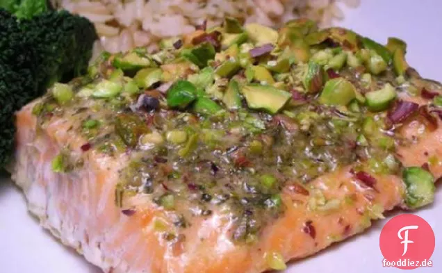 Lachsfilets Mit Pesto und Pistazien