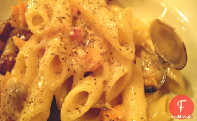 Geräucherter Lachs Penne