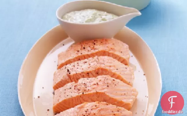 Pochierter Lachs mit Limabohnen und grüner Göttin Dressing