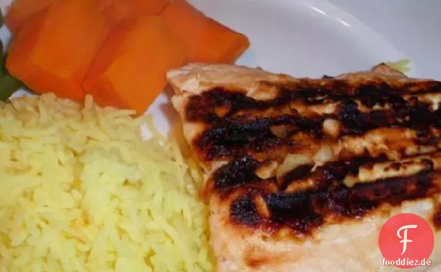 Glasierte gegrillte Lachsfilets