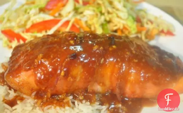 Mit Speck umwickelter Hoisin-Lachs