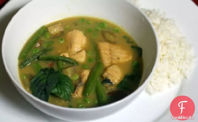 Grünes Curry mit Seeforelle und grünen Bohnen