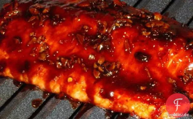 Asiatischer glasierter Lachs