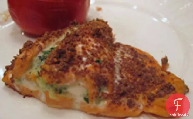 Lachs gefüllt W / Spinat Zwiebel & Käse