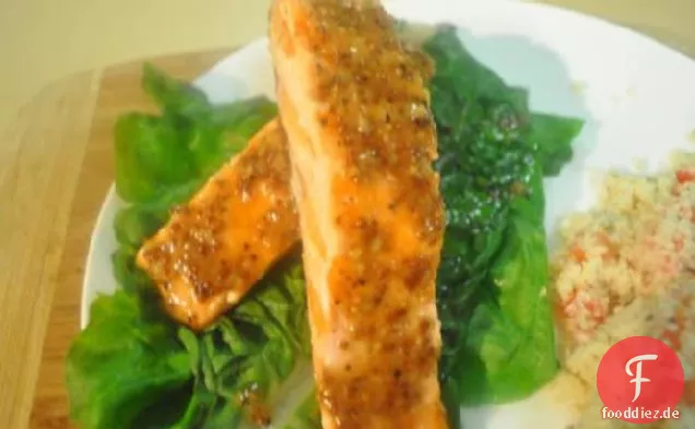 Gegrillter kreolischer Senf-Ingwer glasierter Lachs