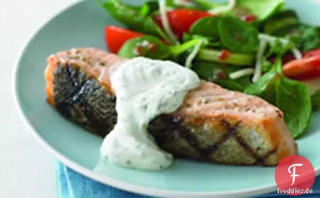 Gegrillter Lachs mit Kräutersauce