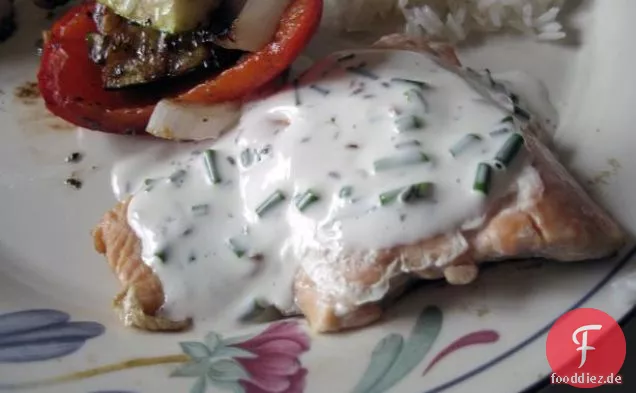 Schnittlauchsauce für gegrillten Lachs