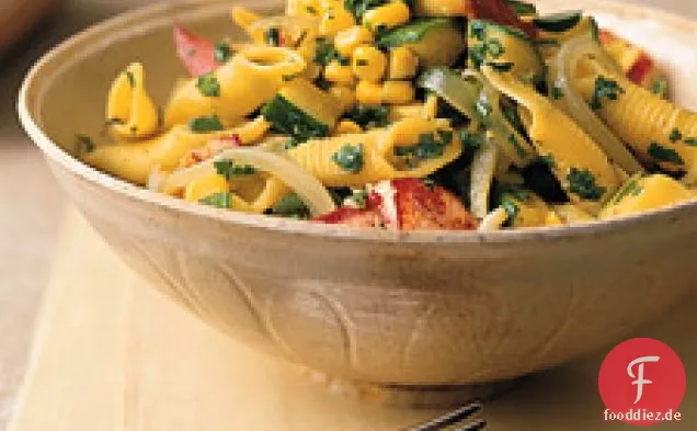 Penne Mit HUMMER, Mais, Zucchini Und Rucola
