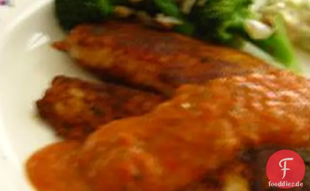 Gebratene Tilapia mit Tomatillo-Paprika-Sauce