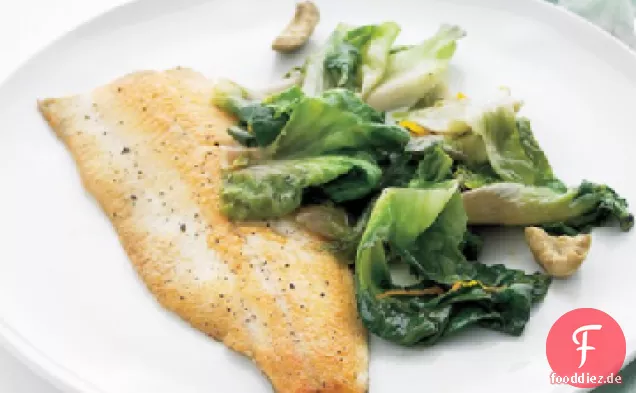 Forelle mit Escarole, Orange und Oliven