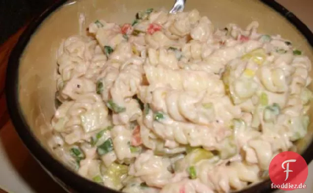 Geschätzter Thunfisch-Nudelsalat
