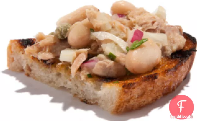 Thunfisch und Cannellini Bohnen Bruschetta