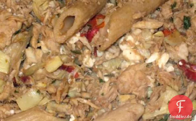 Pasta Mit Thunfisch, Artischocken und Paprika