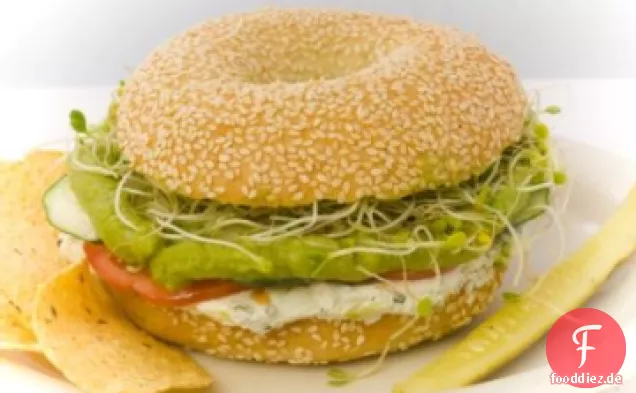 Thunfisch-Guacamole-Bagel