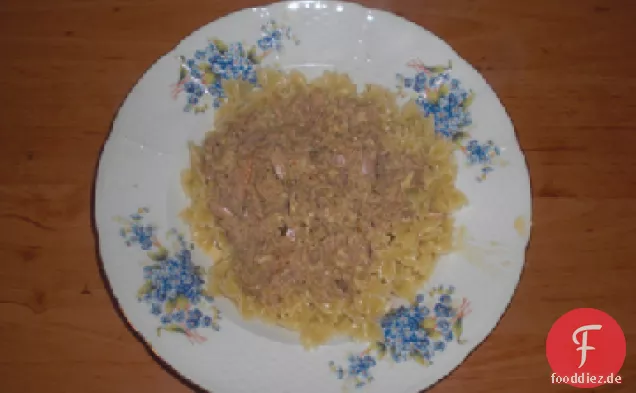 Farfalle-und Thunfisch-Auflauf