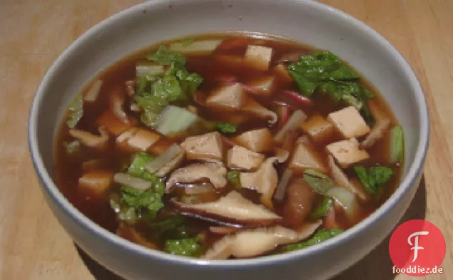 Herzhafte Shiitake-Pilz-Miso-Suppe
