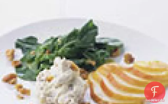 Rucola-Birnen-Salat mit Mascarpone und gerösteten Walnüssen