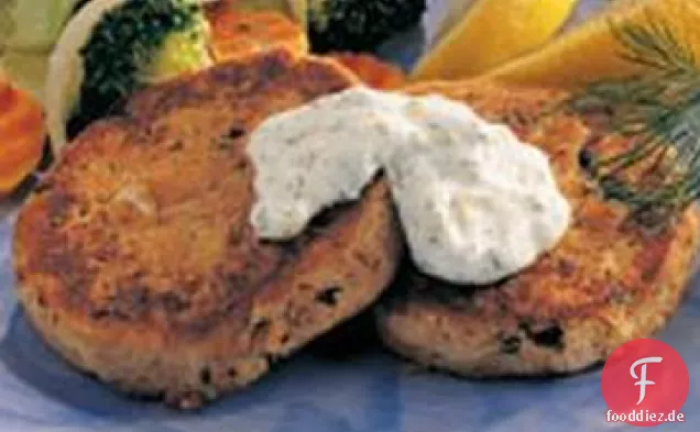 Thunfisch-Pasteten mit Dillsauce