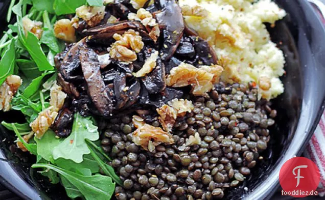 Couscous, Rucola, Pilze Und Linsen