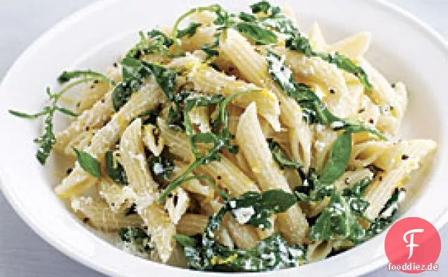 Penne Mit Ricotta, Rucola Und Basilikum