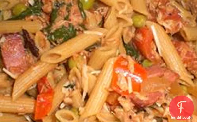 Penne mit Pancetta, Thunfisch und Weißwein