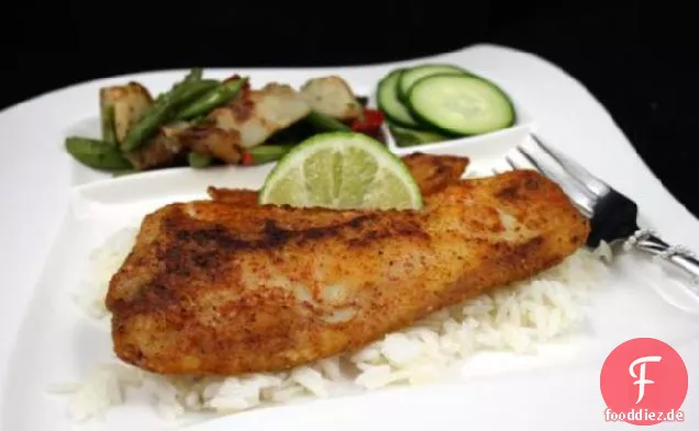 Gebratener Kreuzkümmel-Chile verkrusteter Fisch