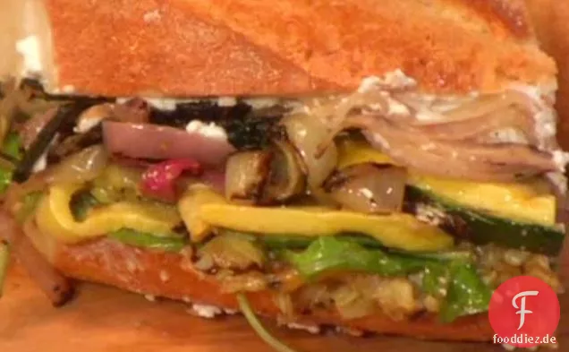 Pan-gegrillte Gemüse-Sandwiches mit Ricotta, Rucola und Balsamico