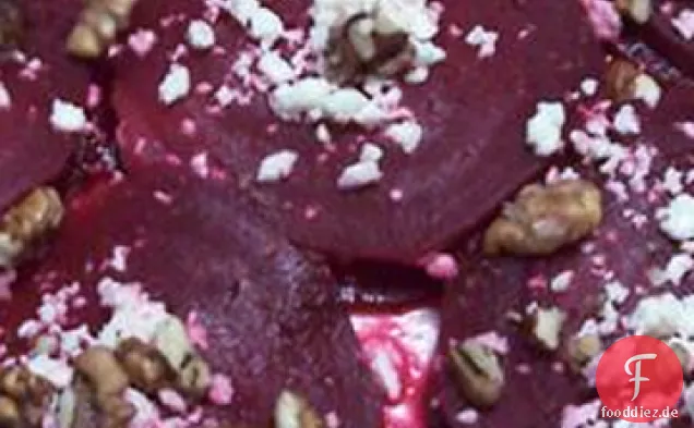 Feta und Rote Beete gestapelt Vorspeise