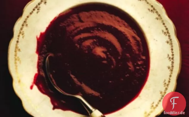 True Blood's wunderschön gebrochenes Bisque
