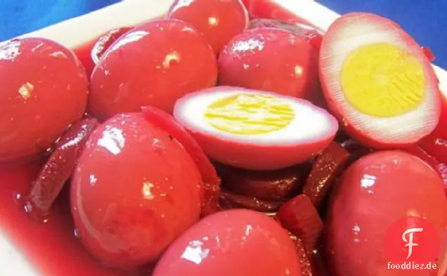 Eingelegte Rote Rüben-Eier